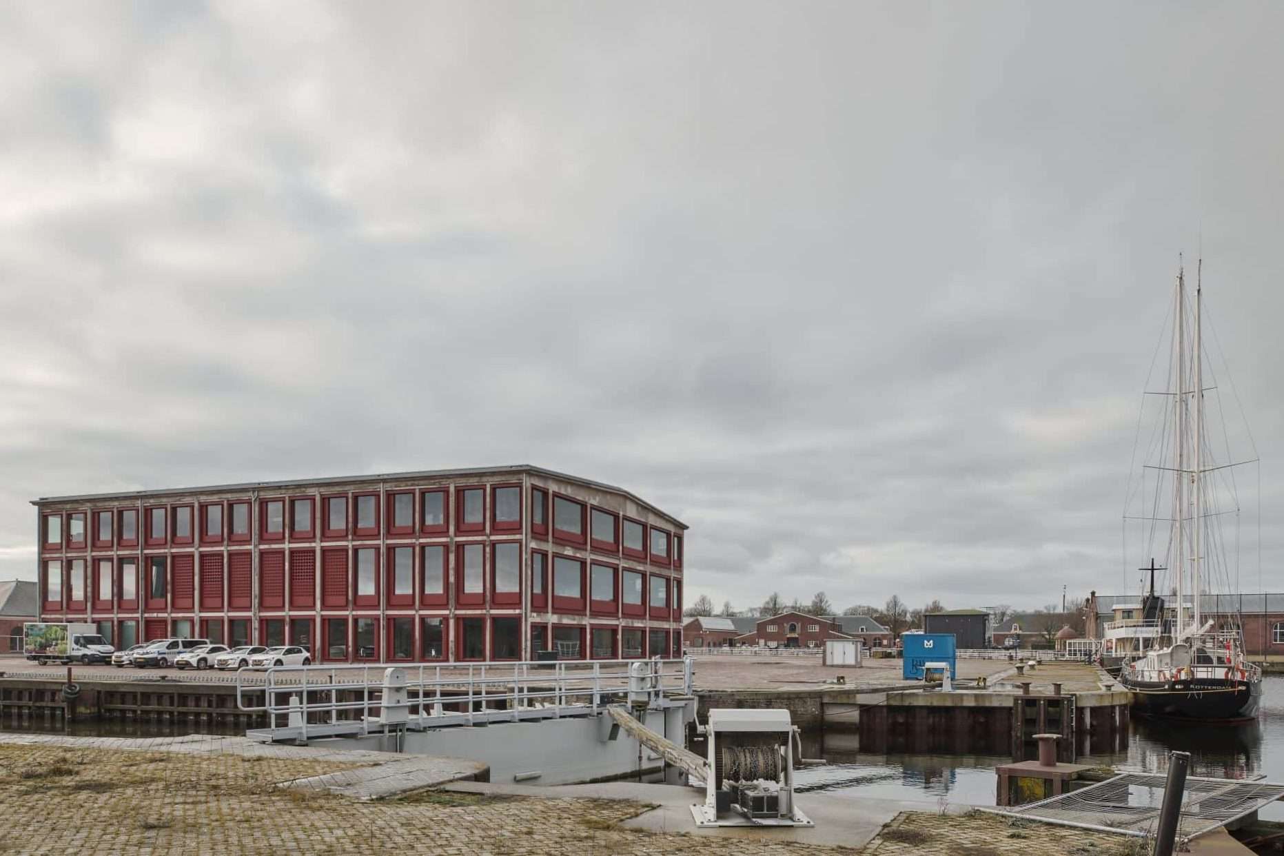 Project - Stadhuis Den Helder ('Gebouw 72') - header (Fotografie: © Max Hart Nibbrig)